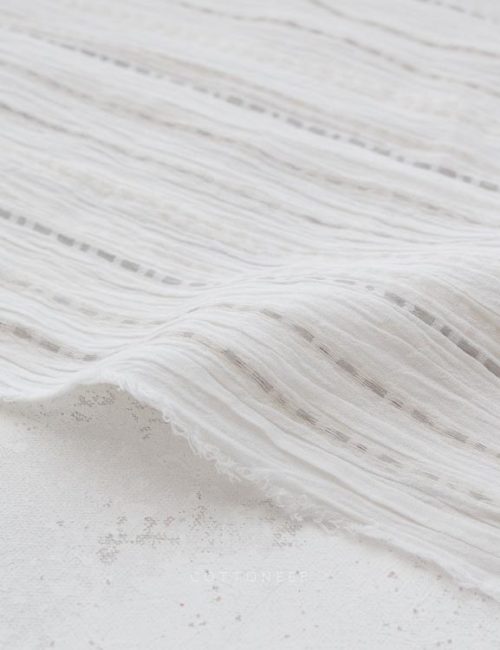 athena-gauze-yarn-dyed-in-white-by-robert-kaufman-2