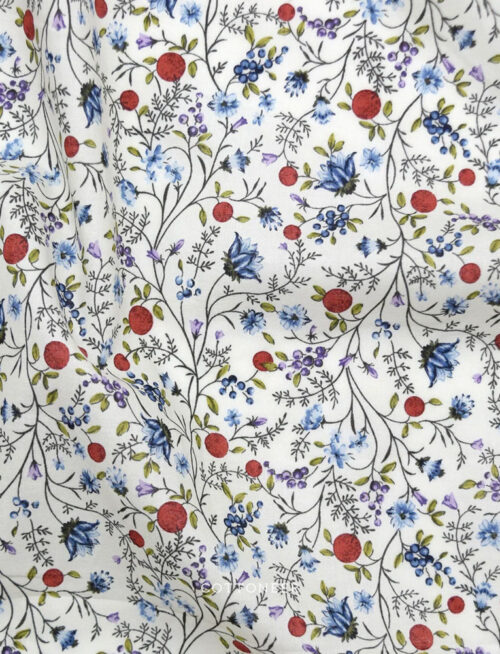 berry-bloom-white-blue-flownny-cotton-lawn-kokka