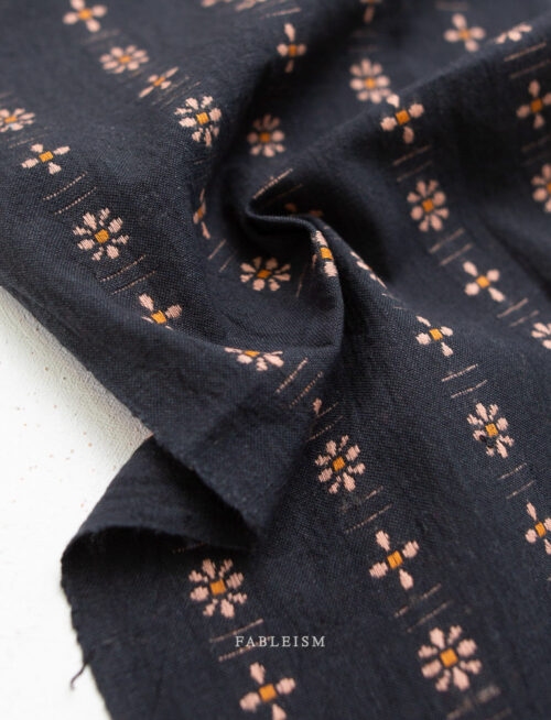 for-dai-25-black-forage-daisies-by-fableism-supply-co-2