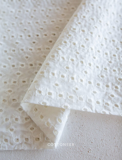 francesca-eyelet-25