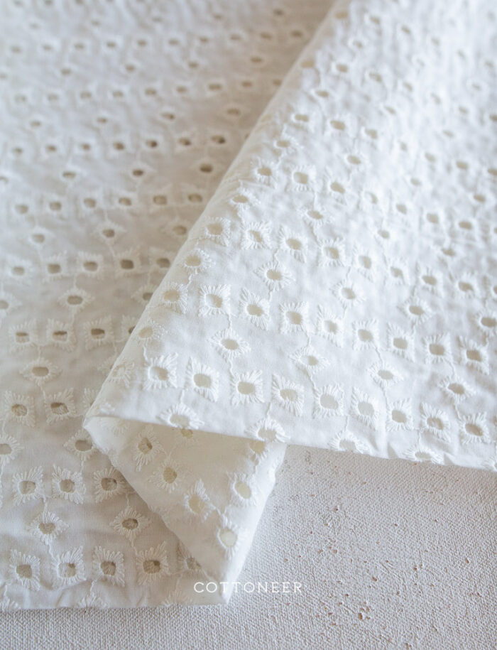 francesca-eyelet-25