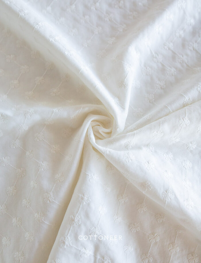 francesca-eyelet-4