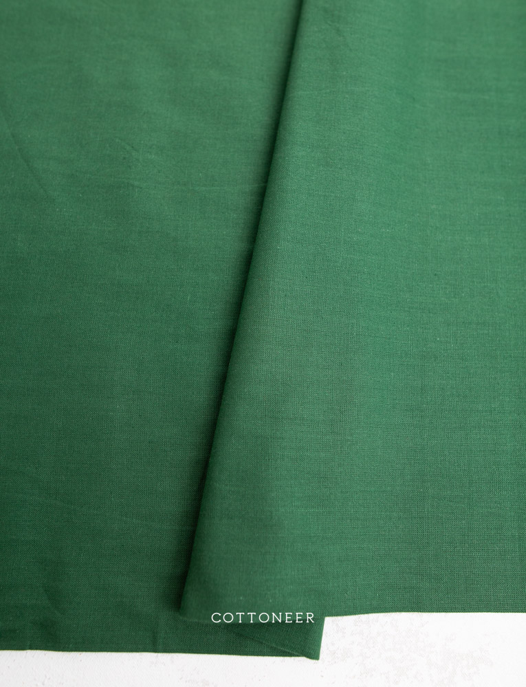 solid-emerald-cottage-yarn-dyed-homespun-34